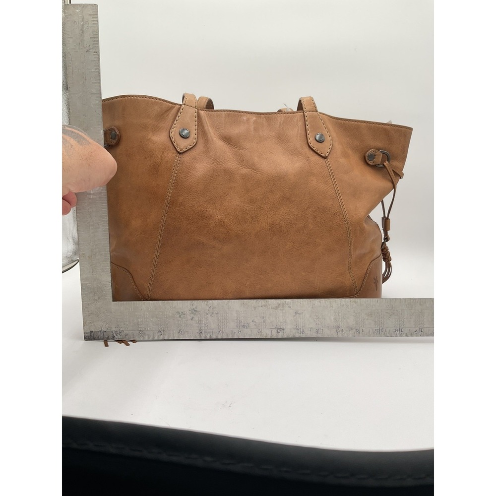 Frye Melissa Carryall Tote, leather material, beige color, BEAUTIFUL!!!! - Picture 8 of 8